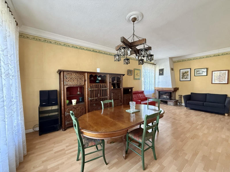 Maison - 173 m² - 6 pièces