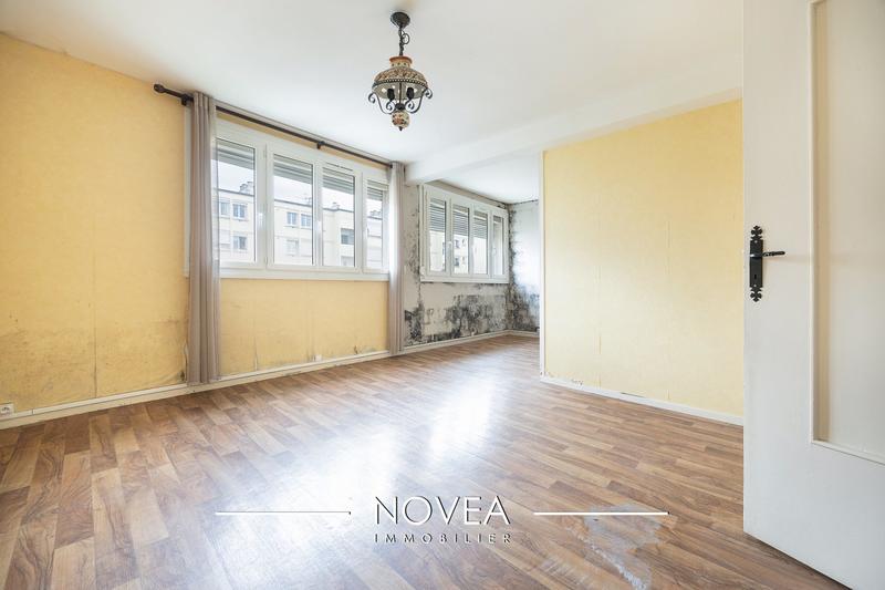 Appartement - 81 m² - 5 pièces