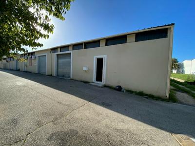 Atelier d'activités - 120 m²
