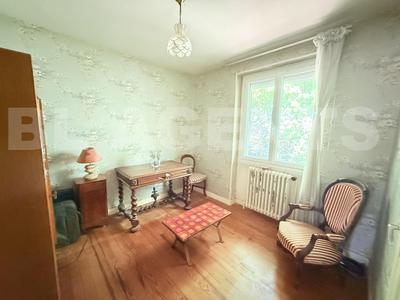 Maison traditionnelle - 97 m² - 6 pièces