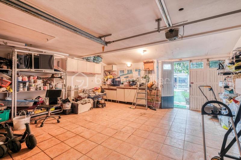 Maison - 93 m² - 5 pièces