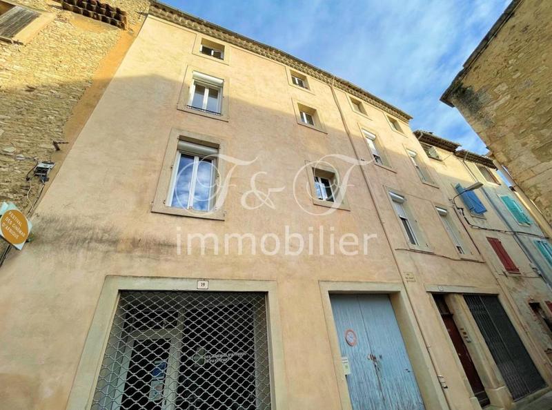 Maison de ville - 260 m² - 9 pièces