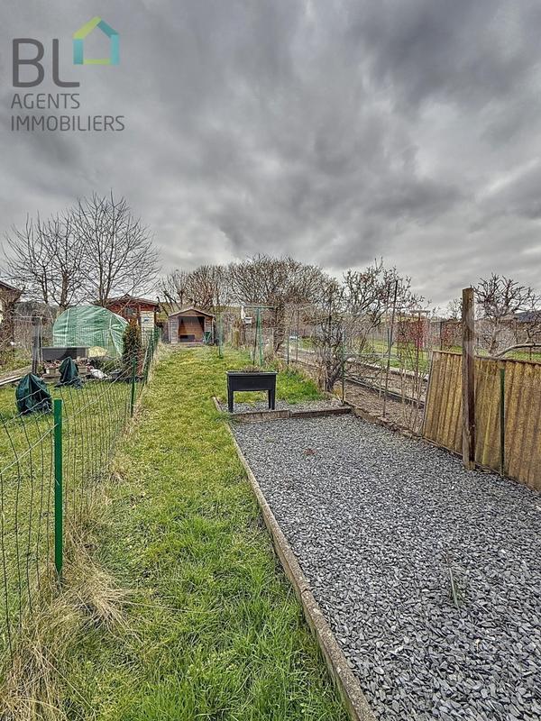 Maison - 92 m² - 7 pièces