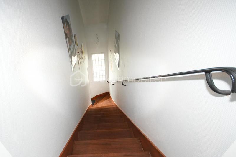 Maison - 150 m² - 8 pièces