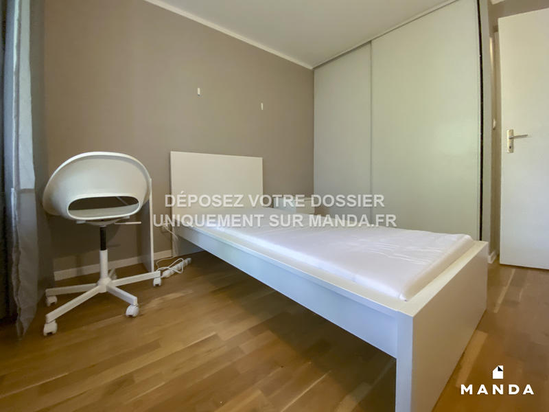 Chambre - 10 m² - 4 pièces