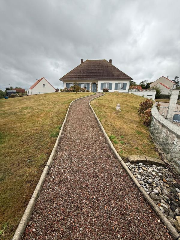 Maison - 266 m² - 7 pièces