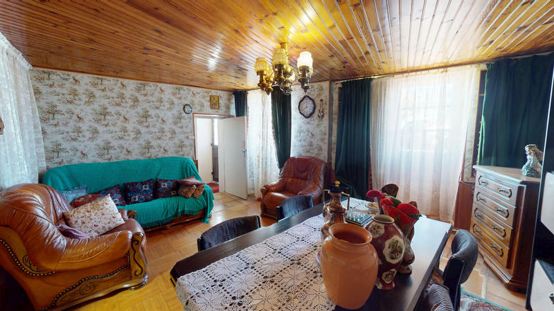 Immeuble - 114 m² - 10 pièces