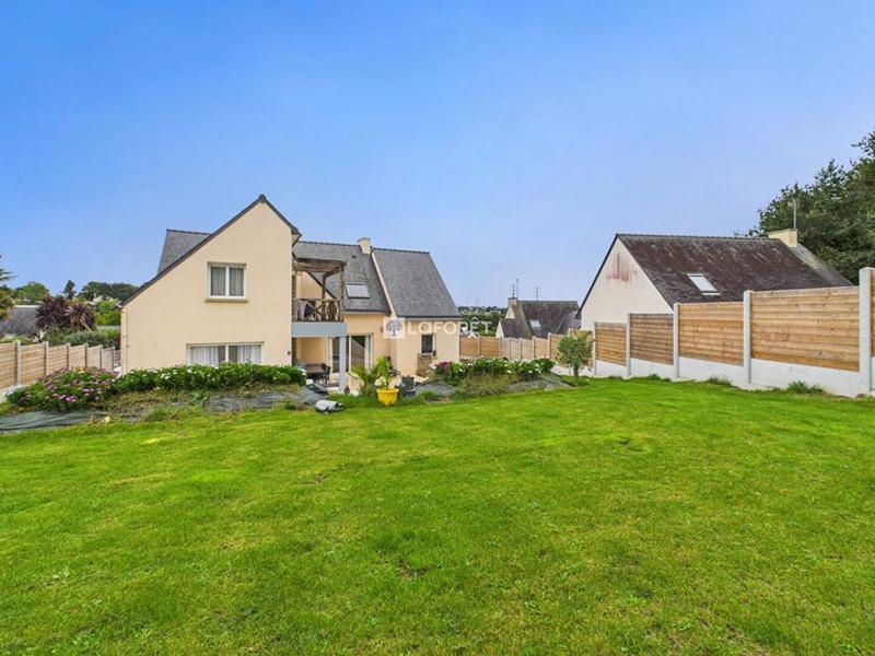 Maison - 163 m² - 6 pièces