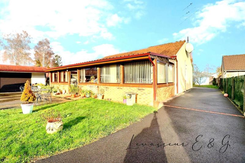 Maison - 93 m² - 7 pièces