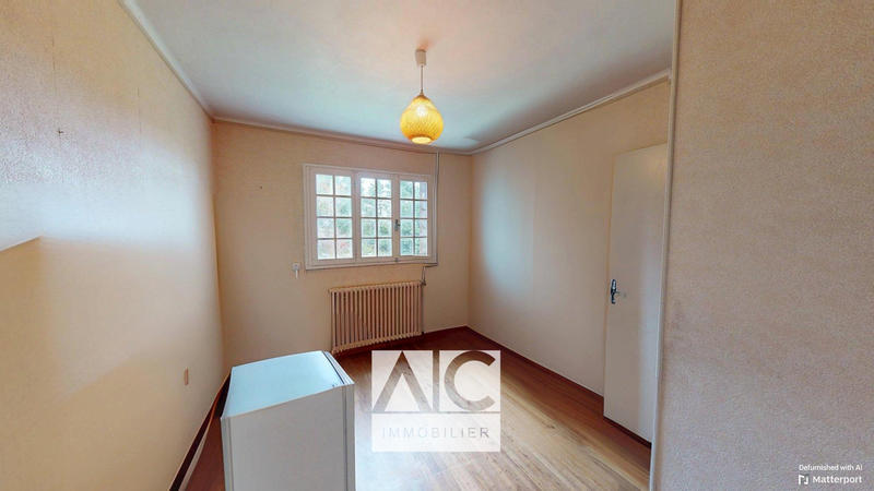 Maison - 102 m² - 5 pièces