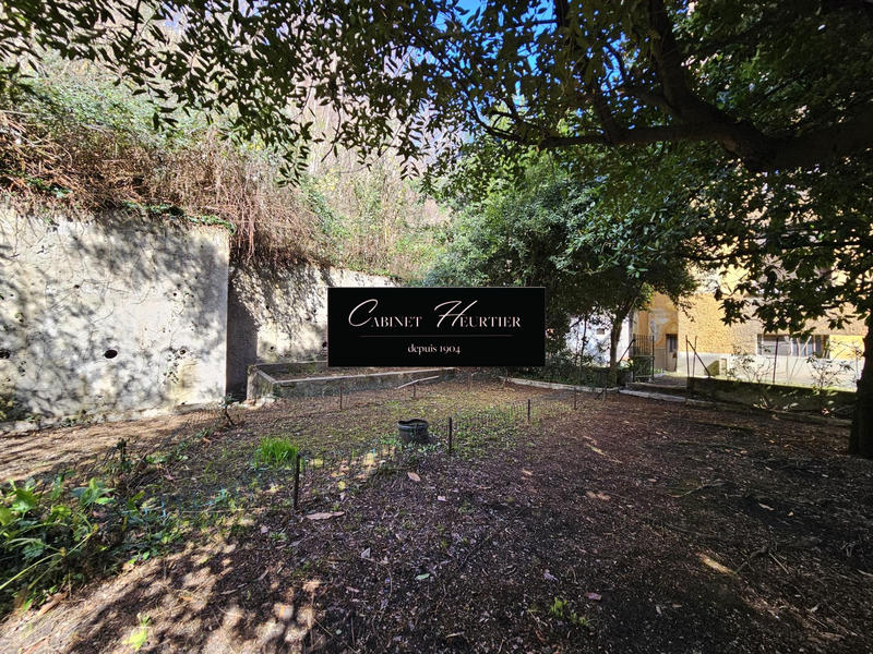 Appartement - 120 m² - 5 pièces