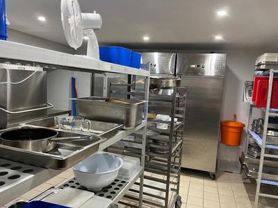 Local commercial - 313 m² - 6 pièces