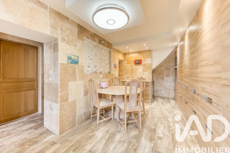 Maison - 152 m² - 6 pièces