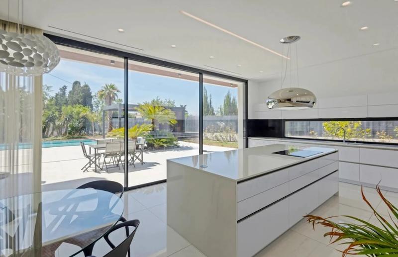 Villa - 350 m² - 7 pièces