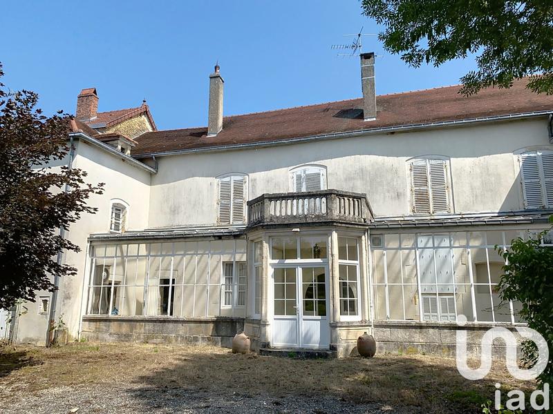 Maison - 250 m² - 11 pièces