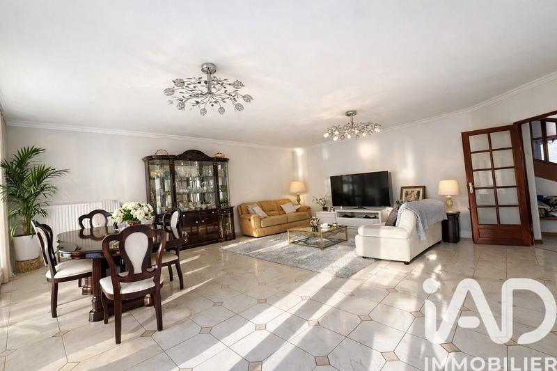 Maison - 163 m² - 6 pièces