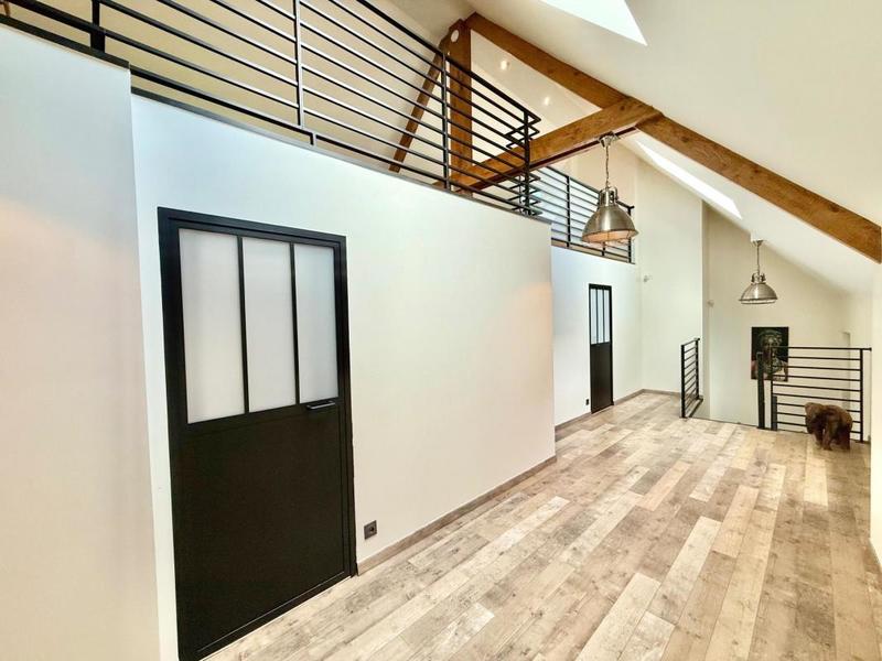 Maison - 186 m² - 7 pièces