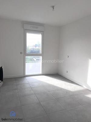 Appartement - 67 m² - 4 pièces