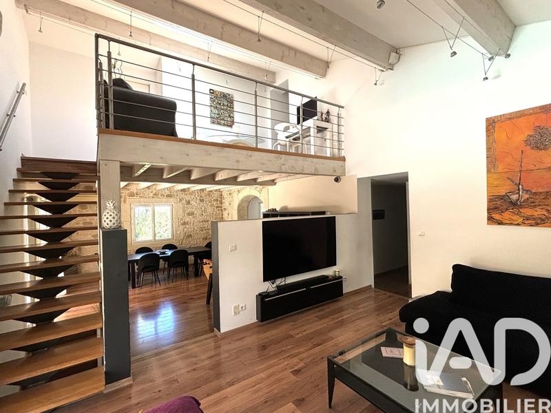 Maison - 200 m² - 7 pièces