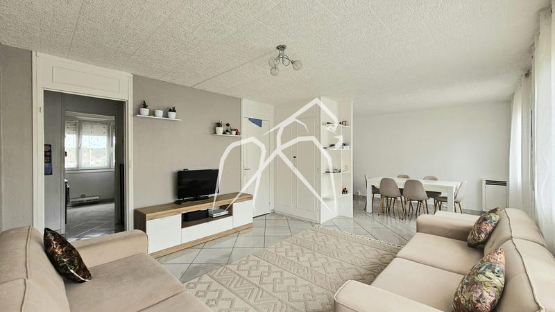 Appartement - 80 m² - 4 pièces