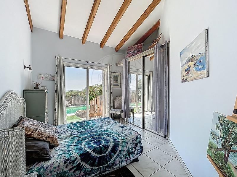 Maison - 180 m² - 6 pièces