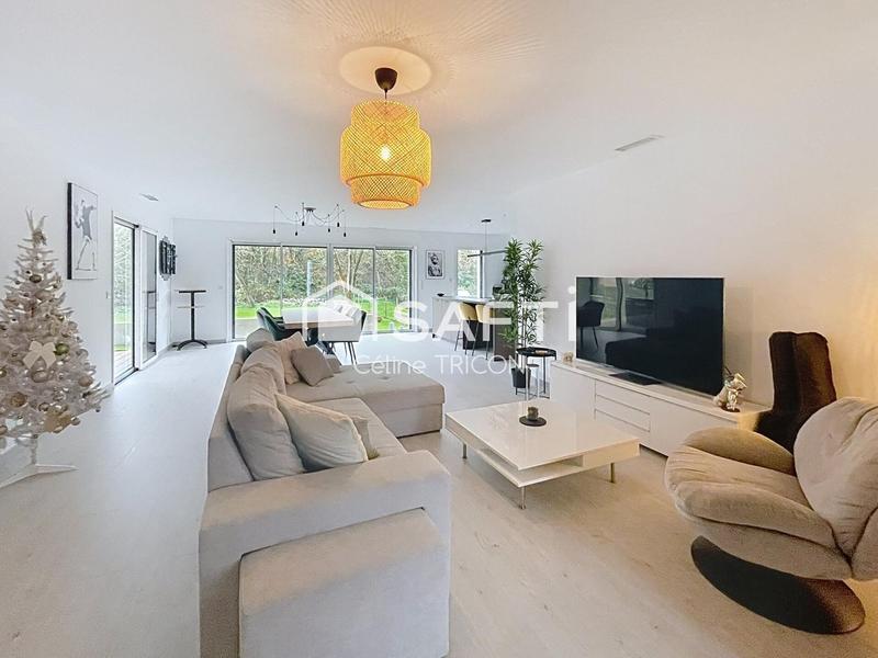 Maison - 136 m² - 4 pièces