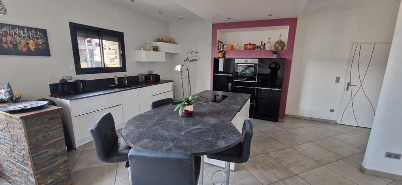 Maison - 166 m² - 6 pièces