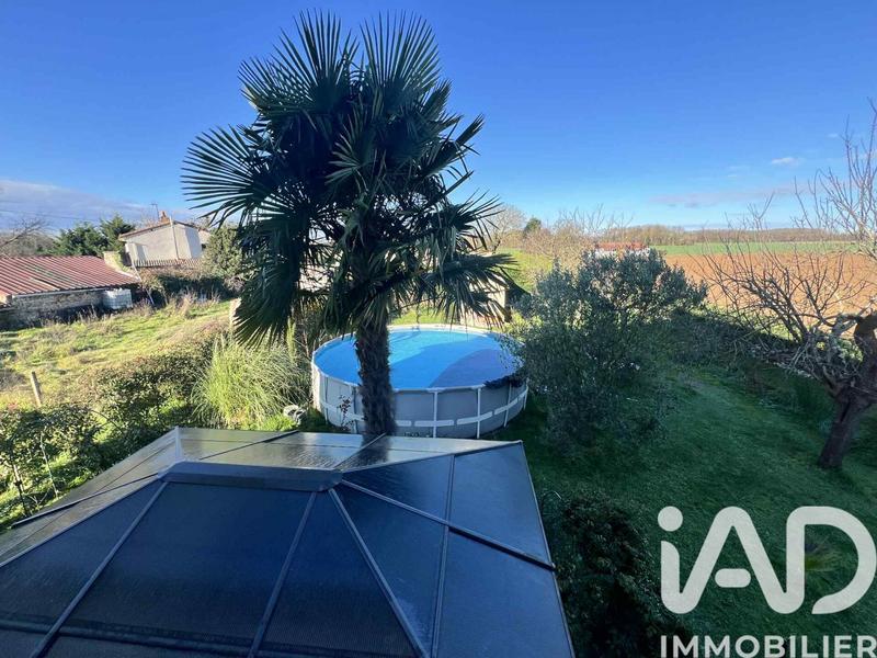 Maison de village - 80 m² - 4 pièces