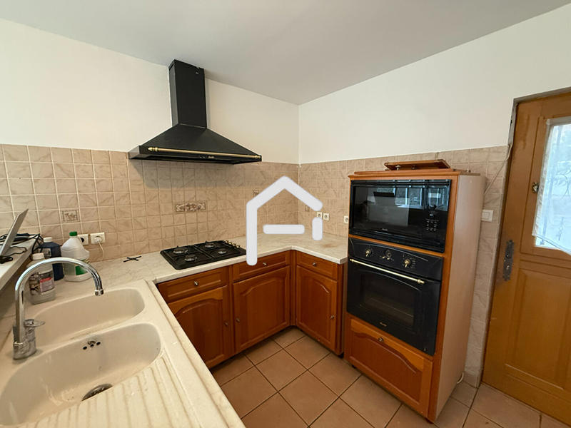 Local d'activité / Entrepôt - 110 m² - 11 pièces