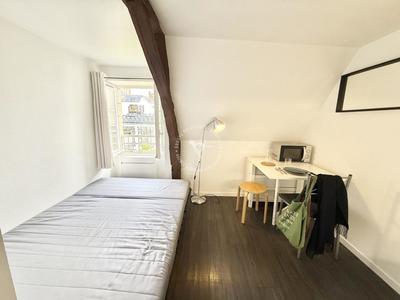 Studio - 11 m² - 1 pièce