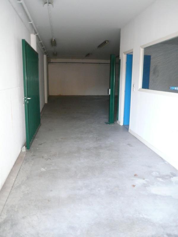 Local commercial - 366 m² - 8 pièces