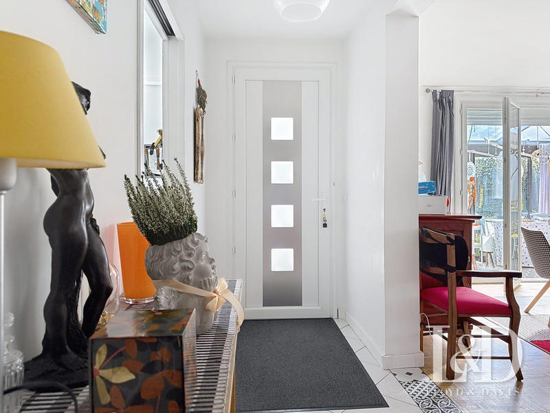 Maison contemporaine - 131 m² - 5 pièces