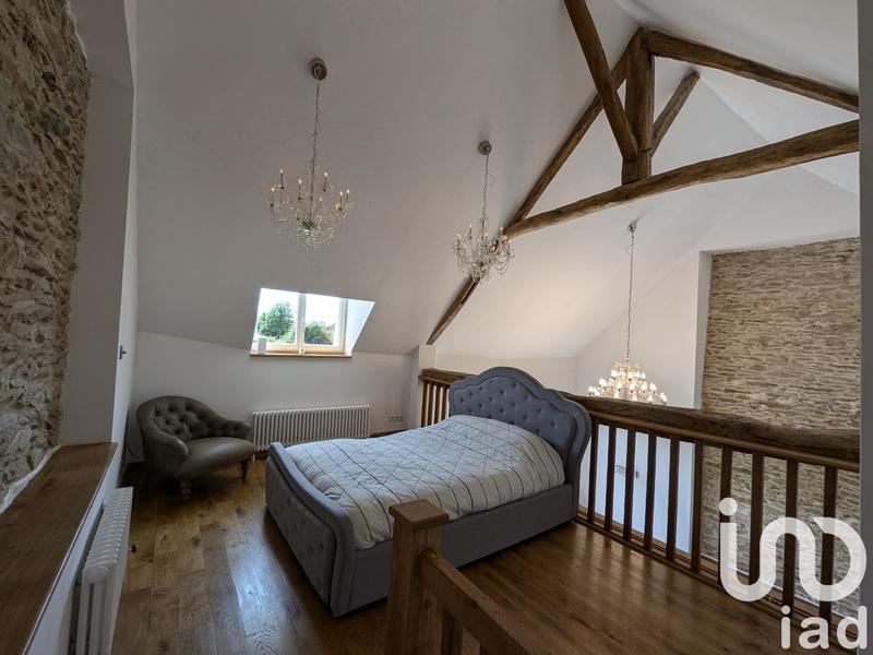 Maison - 187 m² - 11 pièces