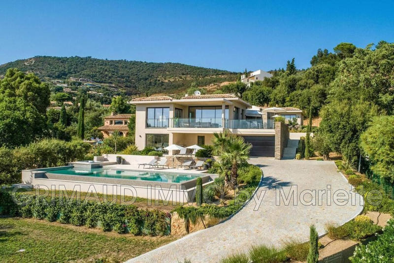 Villa - 306 m² - 7 pièces