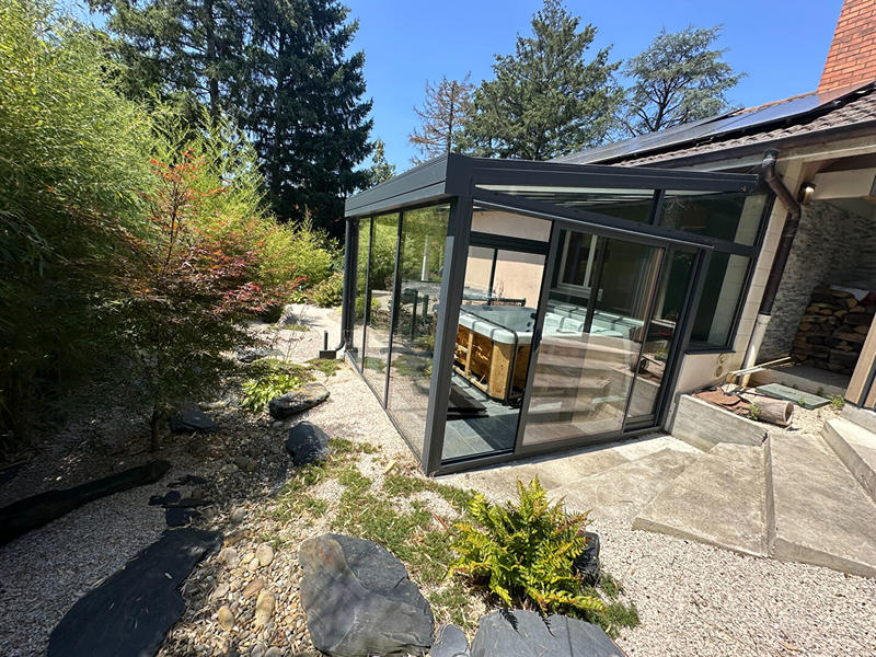 Maison - 307 m² - 9 pièces