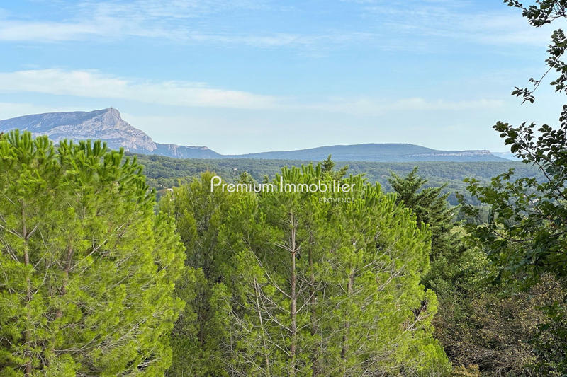 Maison - 284 m² - 8 pièces