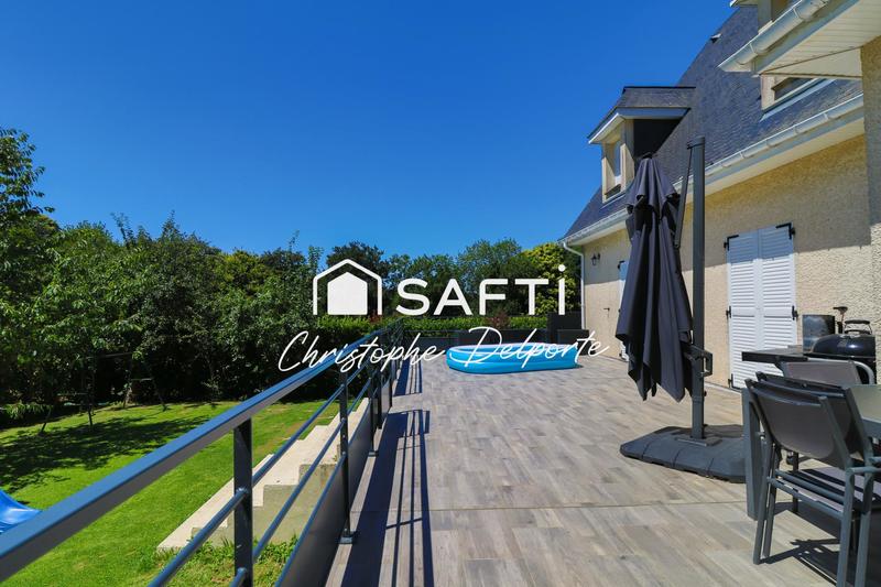 Maison - 220 m² - 7 pièces