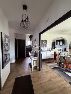 Maison - 132 m² - 7 pièces