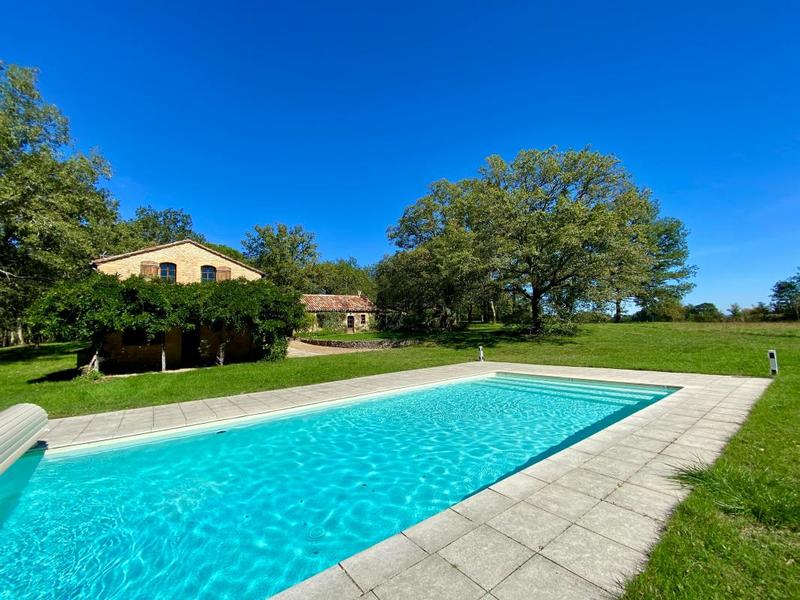 Propriété - 105 m² - 4 pièces