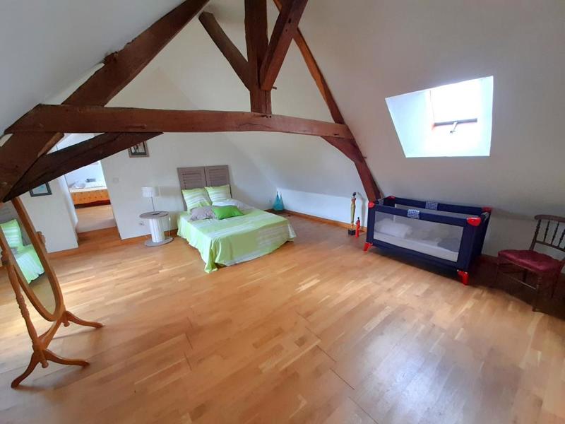 Maison - 261 m² - 9 pièces