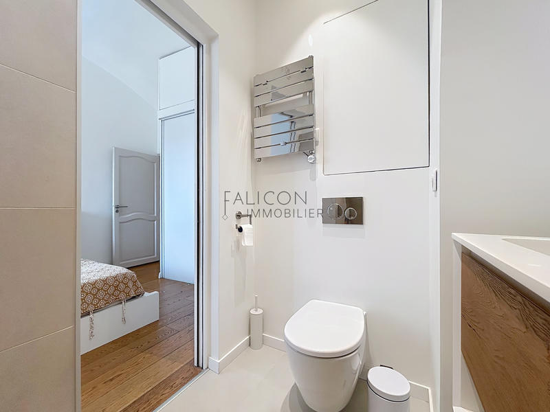 Appartement - 80 m² - 3 pièces