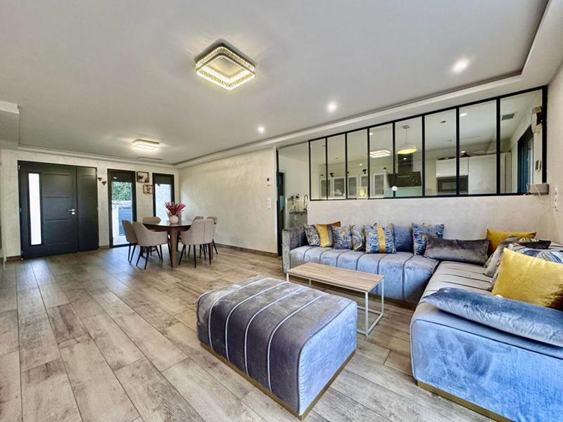 Maison - 120 m² - 4 pièces