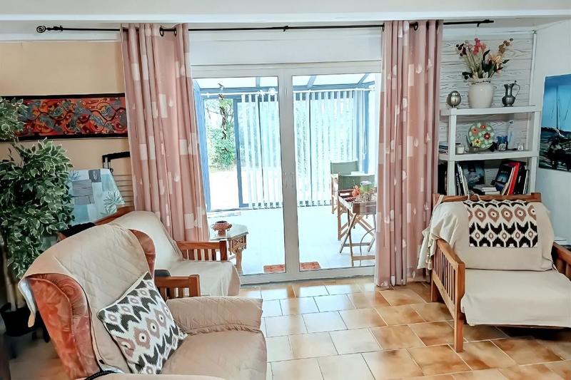 Propriété - 153 m² - 6 pièces