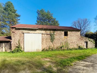 Grange - 230 m² - 2 pièces