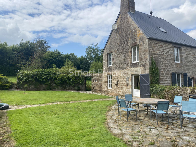 Maison - 187 m² - 8 pièces