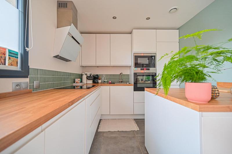 Appartement - 85 m² - 4 pièces