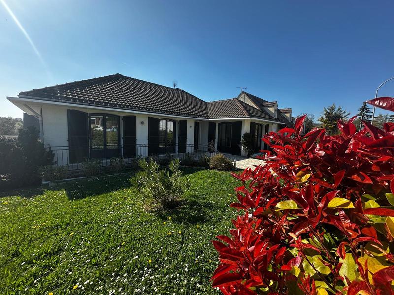 Maison traditionnelle - 120 m² - 6 pièces