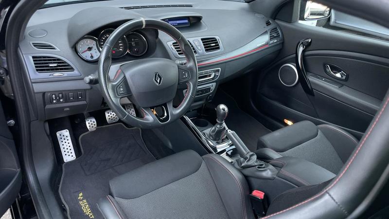 Renault Mégane Rs Cup 265ch Récaro Akrapovic 2ème Main Tout d'Origine