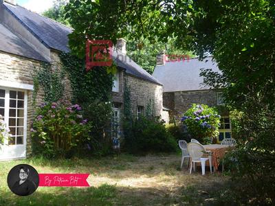 Maison - 250 m² - 4 pièces