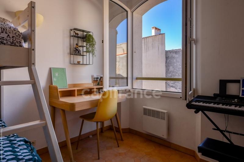 Appartement - 100 m² - 4 pièces